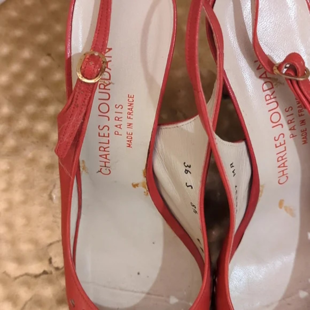 Red Heels - Picture 6 of 8
